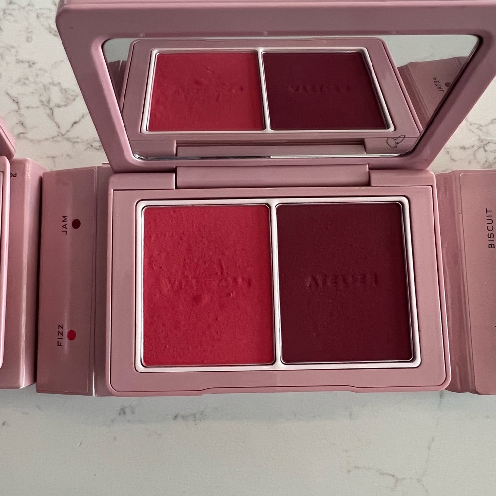 3 Westman Atelier Blush and bronzer - Picture 3 of 9